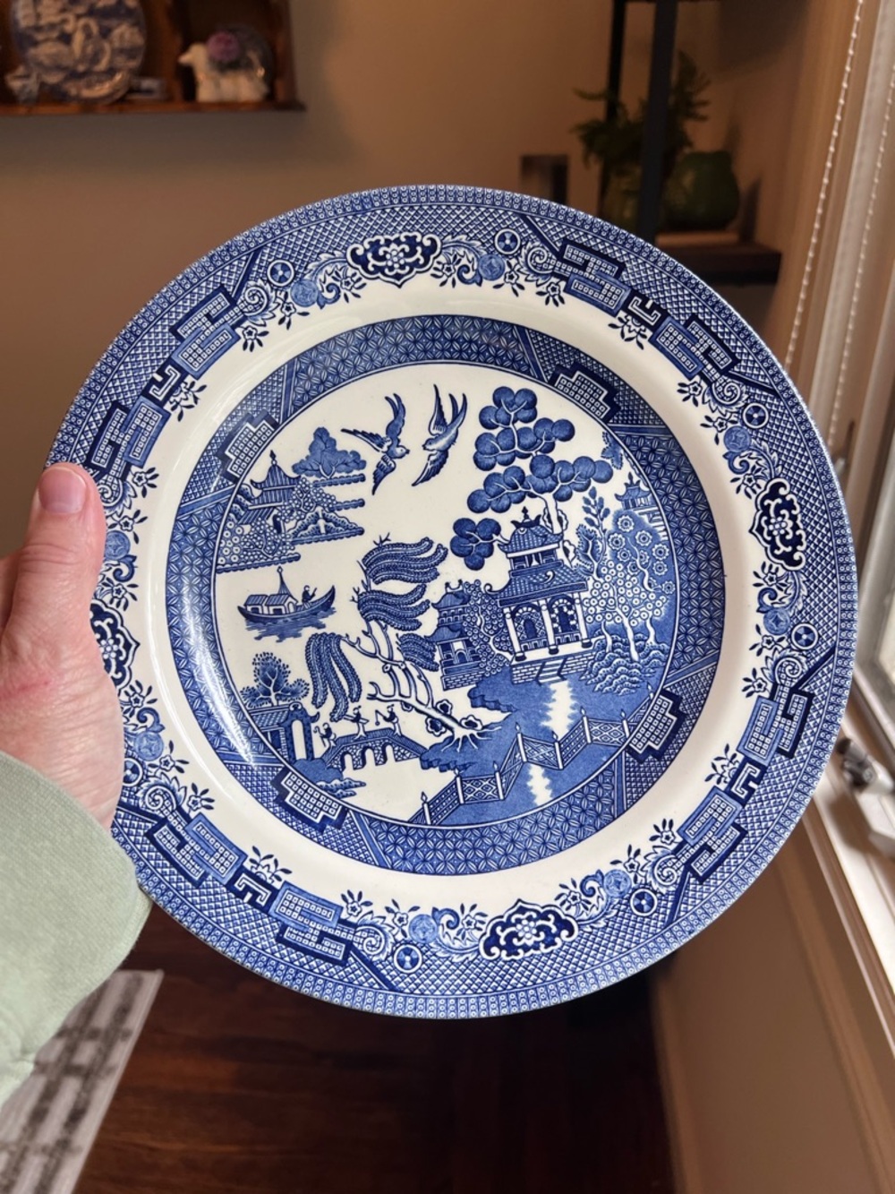 Vintage Willow Blue (Georgian Shape)
by CHURCHILL